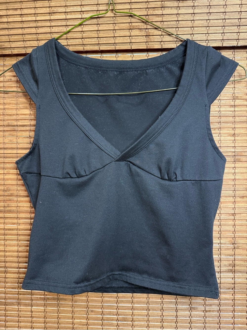 SHEIN Women's Black V-Neck Cap Sleeve Top